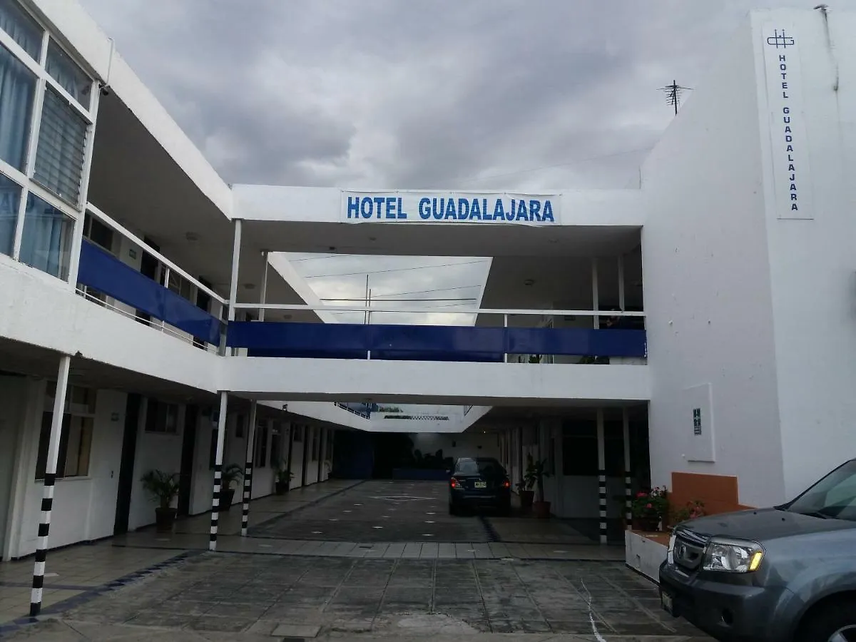 ***  Hotel Guadalajara Junto Glorieta La Minerva Messico